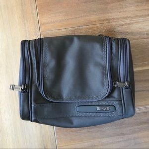 Tumi Men’s Dopp Kit